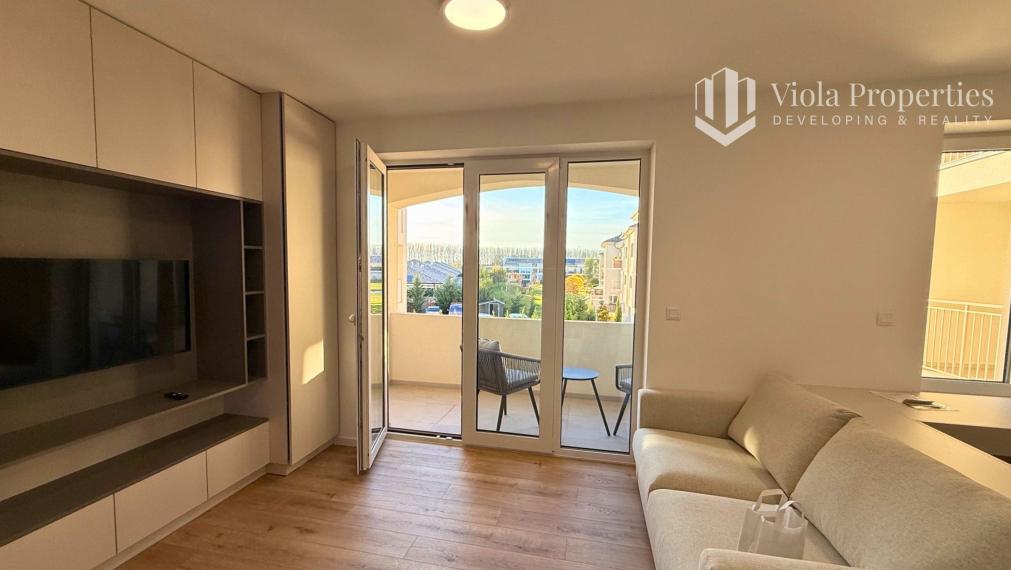 ZARIADENÝ 1i byt s najkrajším výhľadom a s parkovaním v cene