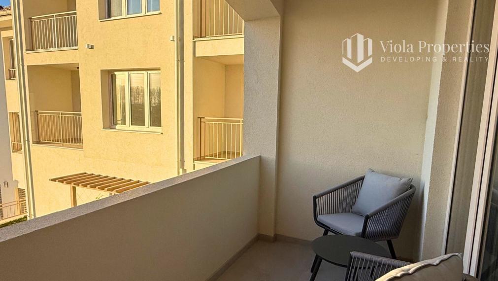 ZARIADENÝ 1i byt s najkrajším výhľadom a s parkovaním v cene