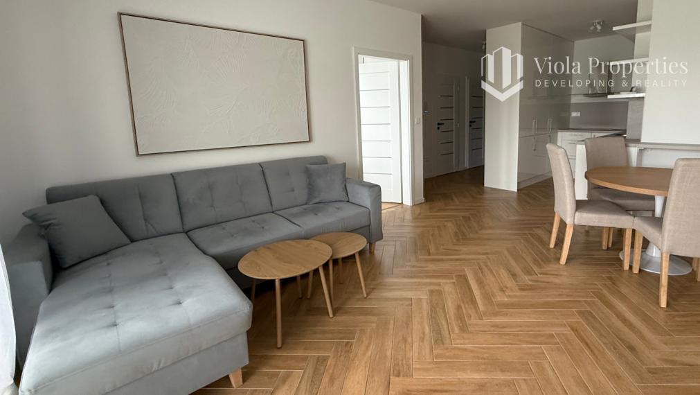 Elegantný 2-izbový byt s terasou | Parkovanie v cene, top lokalita