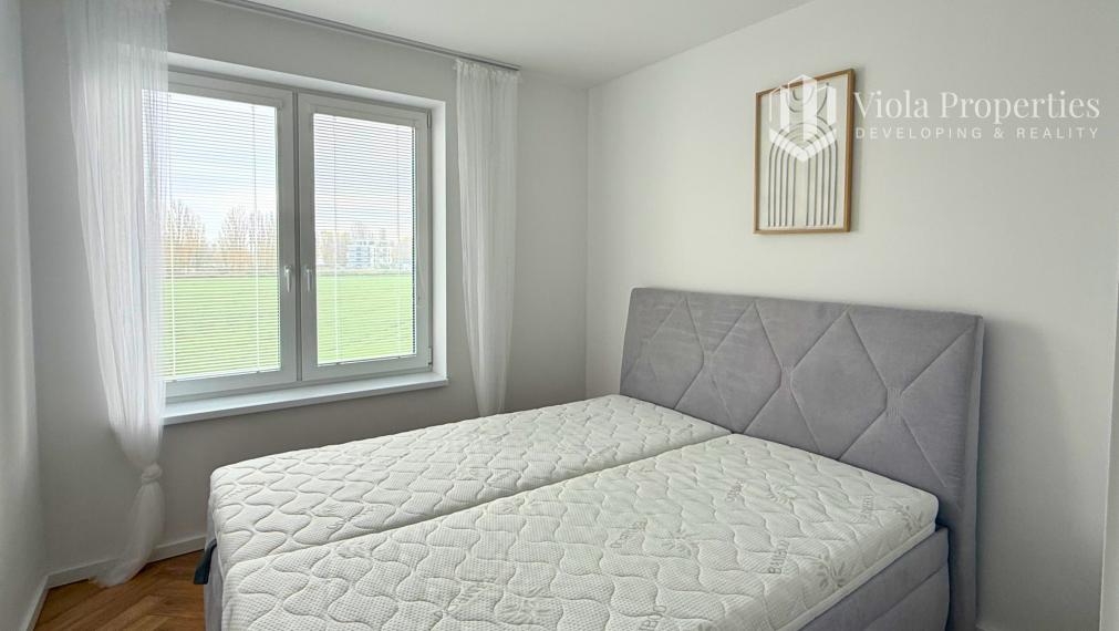 Elegantný 2-izbový byt s terasou | Parkovanie v cene, top lokalita