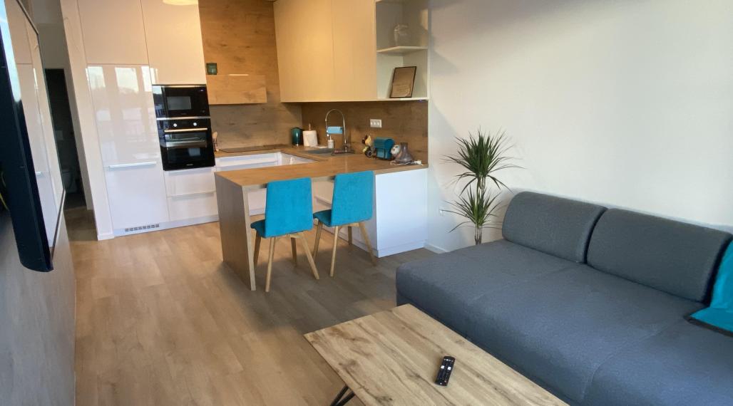 PRENÁJOM PLNE ZARIADENÉHO 2i BYTU - AlicanteGate