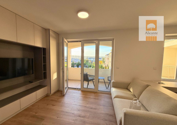 ZARIADENÝ 1i byt s najkrajším výhľadom a s parkovaním v cene