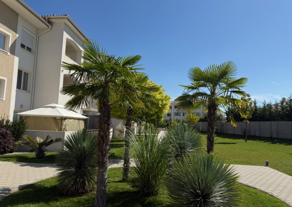 PRENÁJOM PLNE ZARIADENÉHO 2i BYTU - AlicanteGate