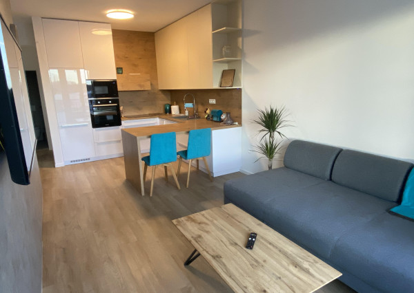 PRENÁJOM PLNE ZARIADENÉHO 2i BYTU - AlicanteGate